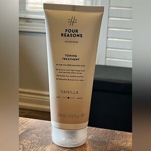 🌙 B56 - Four Reasons Vanilla Toning Treatment